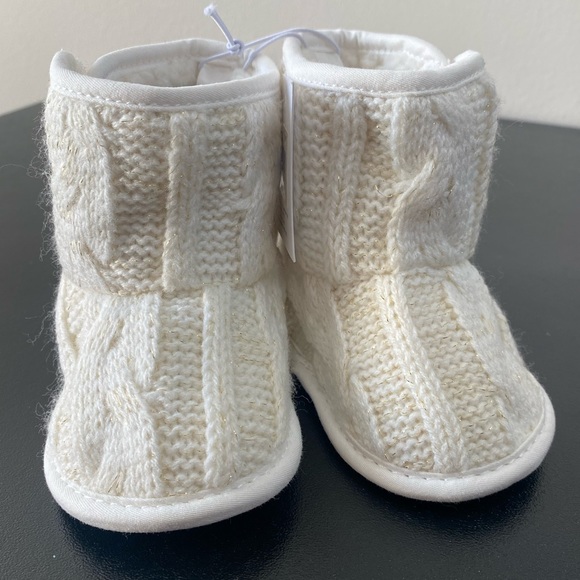 *NWT* Capelli Ivory Faux Fur Knit Baby Boots Size 1 (0-6 Months) - Picture 3 of 9